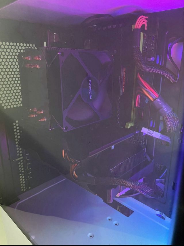 PC Gaming i7 6700 Blanca RGB