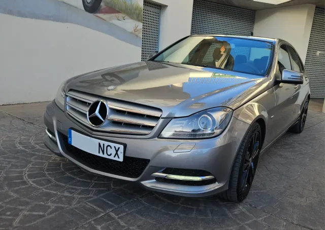Mercedes-Benz Clase C 2011