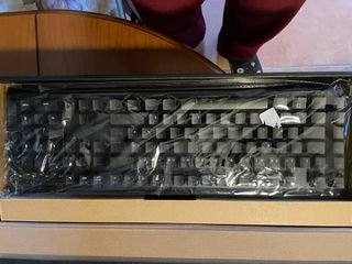 Teclado Razer BlackWidow V4 Mecánico RGB