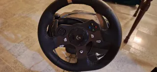 Simulador Logitech G920 con silla y pedales