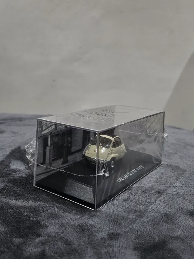 Maqueta Velam Isetta 1957