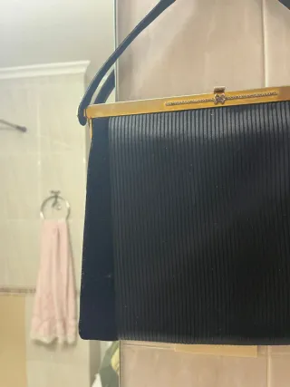 Bolso Loewe Terciopelo y Raso Negro vintage.