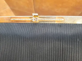 Bolso Loewe Terciopelo y Raso Negro vintage.