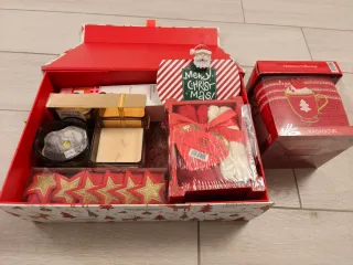 scatola regalo natale candele strofinacci lavette