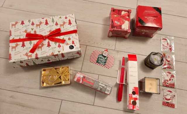 scatola regalo natale candele strofinacci lavette