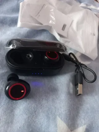 Auriculares Inalámbricos Bluetooth Negros y Rojos
