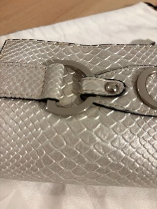Pochette Guess Argento