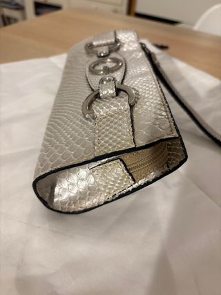 Pochette Guess Argento