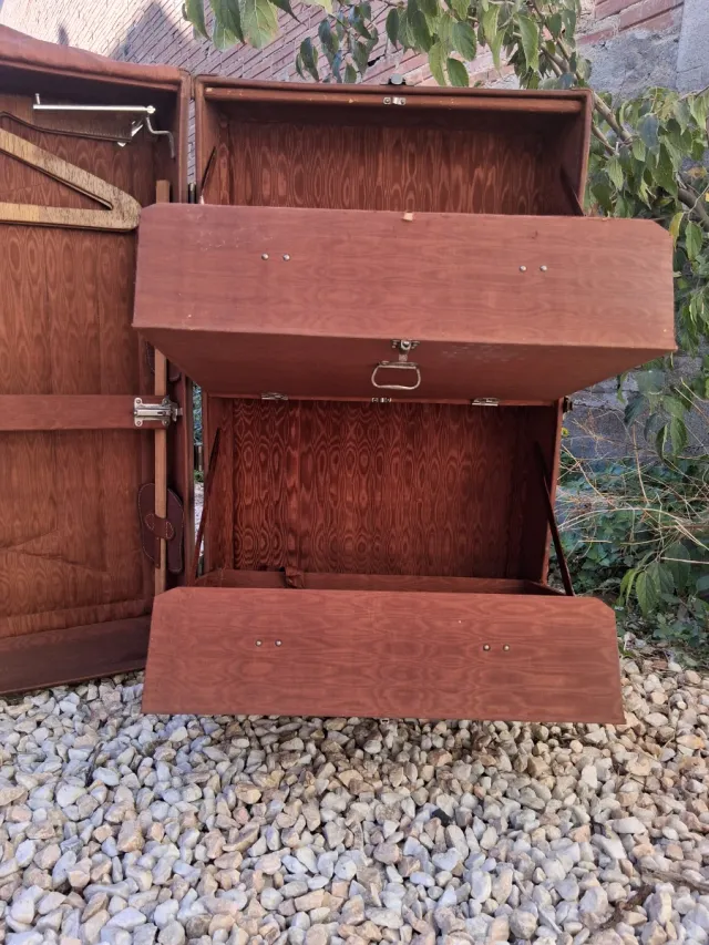 MALETA ANTIGUA CLASICA "AÑOS 40/50" PARA RESTAURAR