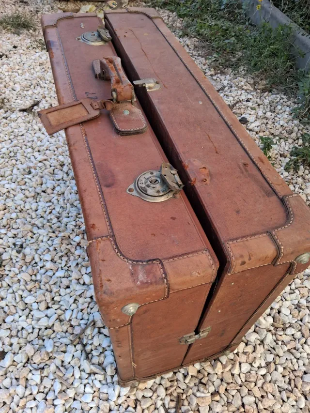 MALETA ANTIGUA CLASICA "AÑOS 40/50" PARA RESTAURAR