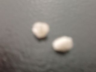 Diamante en bruto solo en persona