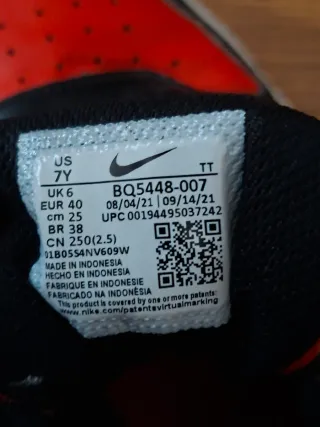 Zapatillas Nike Talla 40 Rojas y Negras