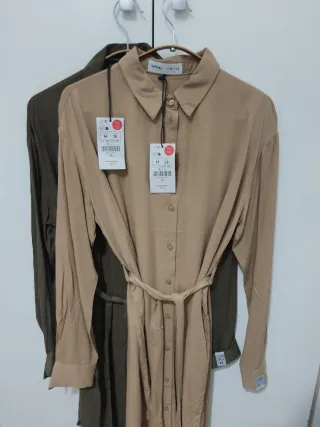 Traje de mujer sin estrenar Talla M 7e cada uno