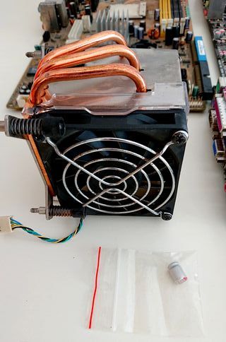 Lotto 3 schede madri, 1 dissipatore, Ram 2 GB DDR2