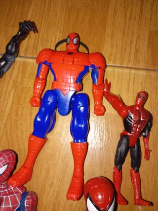 Lote Figuras Spiderman y Venom