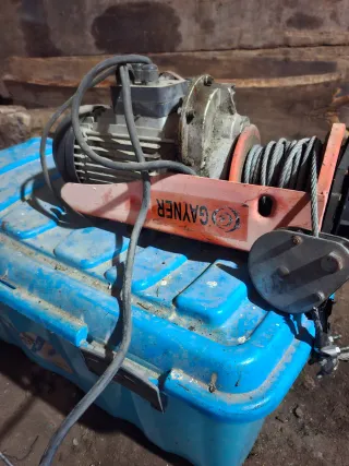 Motor elevador eléctrico