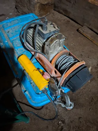 Motor elevador eléctrico