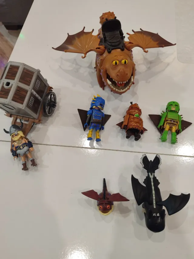 Playmobil dragones y figuras
