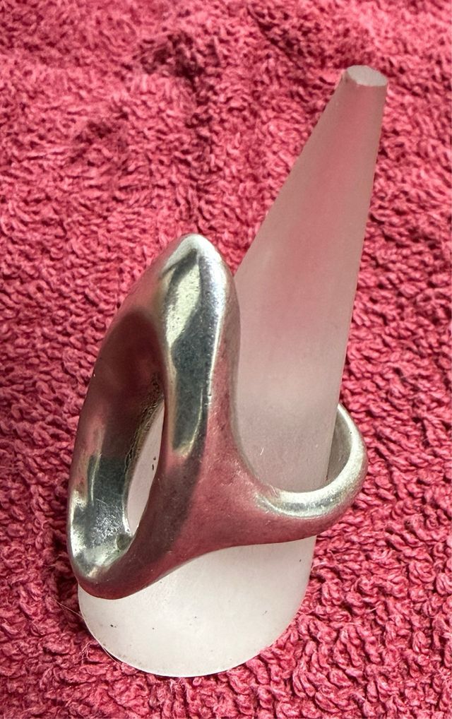 Anillo uno de 50, Diseño Moderno