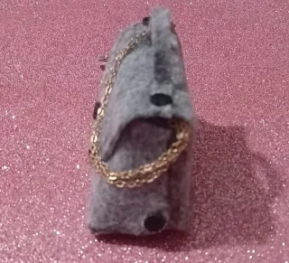 Portachiavi a forma di borsetta