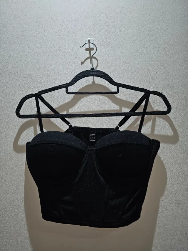 Top Corsé Negro Shein Talla L