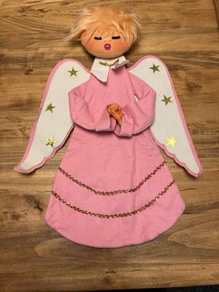 Angelo decorativo rosa con stelle