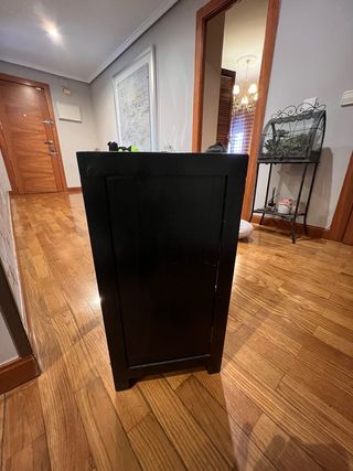Mesitas de noche orientales madera roja y dorada