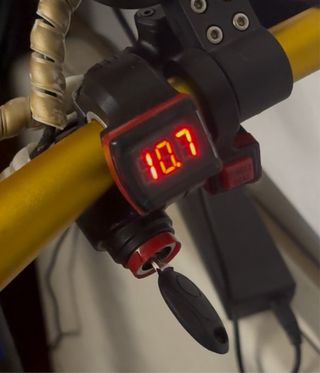 Encendido con llave patinete eléctrico