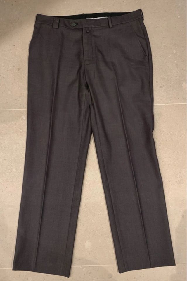Pantalón de traje gris
