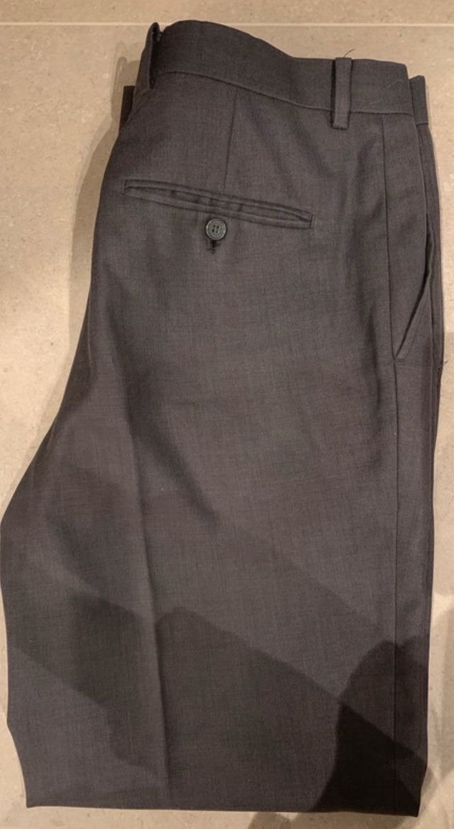 Pantalón de traje gris