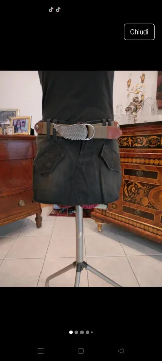 Minigonna con cintura ad ali