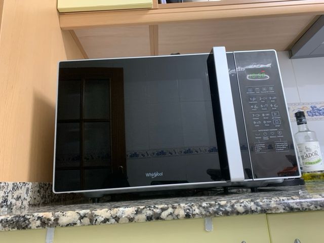 Microondas Whirlpool MWO 730 SL 30L 1100W