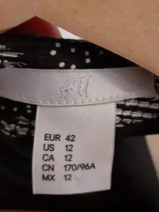 Vestido corto estampado de cóctel