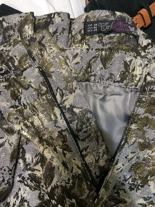 Mini Falda dorada y gris con estampado