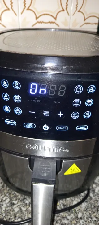 Freidora  de aire Gourmia en buen estado