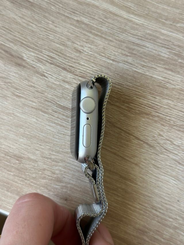 Apple Watch SE 2 40mm Argento + Caricabatterie