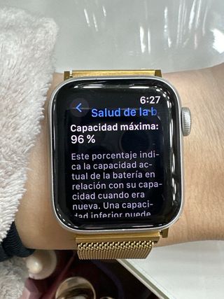 Apple Watch SE 2 40mm Plata + Cargador