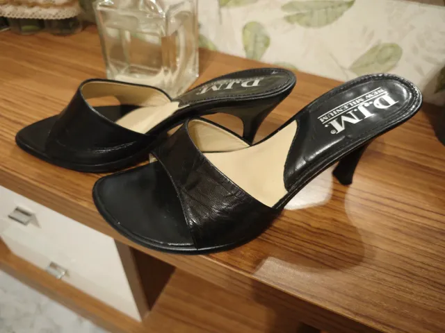 Sandalias de tacón DJM negras