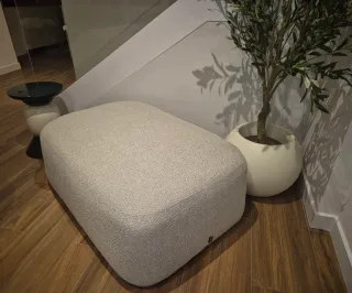 Puff Reposapiés color piedra