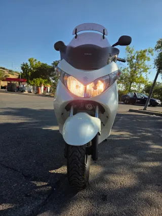 Suzuki 200cc Executive