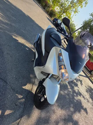 Suzuki 200cc Executive