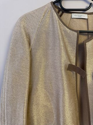 Chaqueta Antonelli Mujer Dorada talla 42 italiana