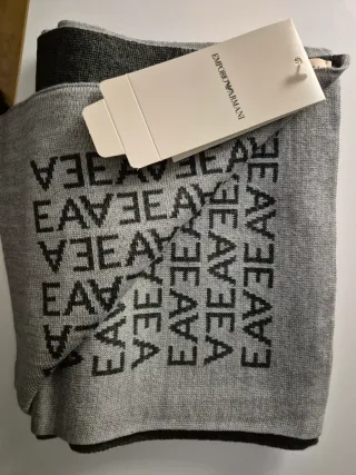 Bufanda reversible Emporio Armani Hombre Nueva