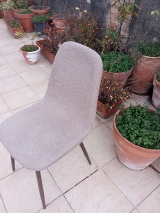 Silla JONSTRUP tela beige y roble