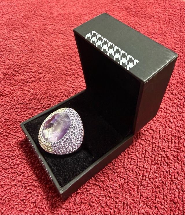 Anillo Swarovski Morado y Plateado