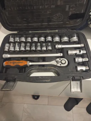 Caja de herramientas 25 piezas