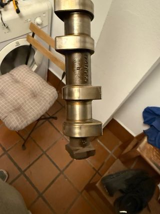 Árbol de levas de admisión BMW E46 328ci (M52TUB28