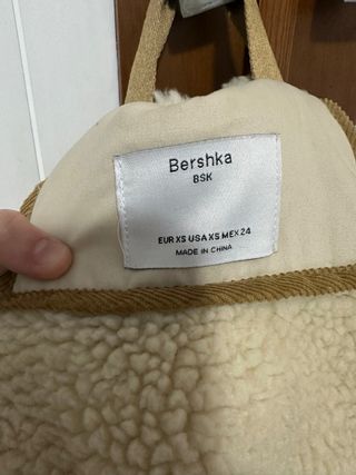 Chaquetón borrego beige con capucha