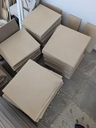 Suelo porcelánico 45x45 beige