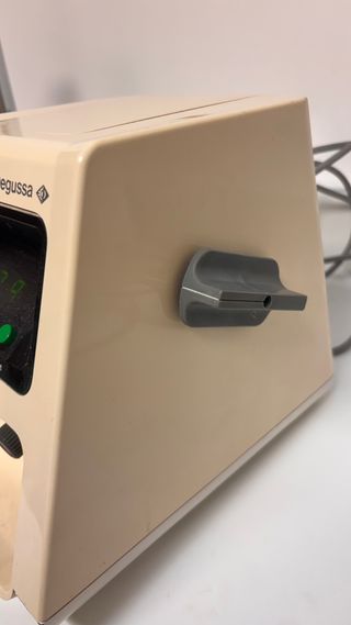 Polimerizadora Degussa Dentomat 2